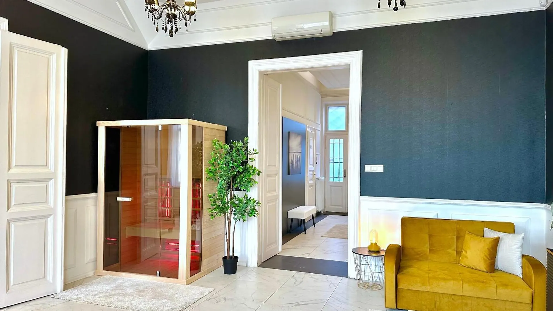 Deluxe 2-Bedroom With Sauna And Ac Budapest Apartment