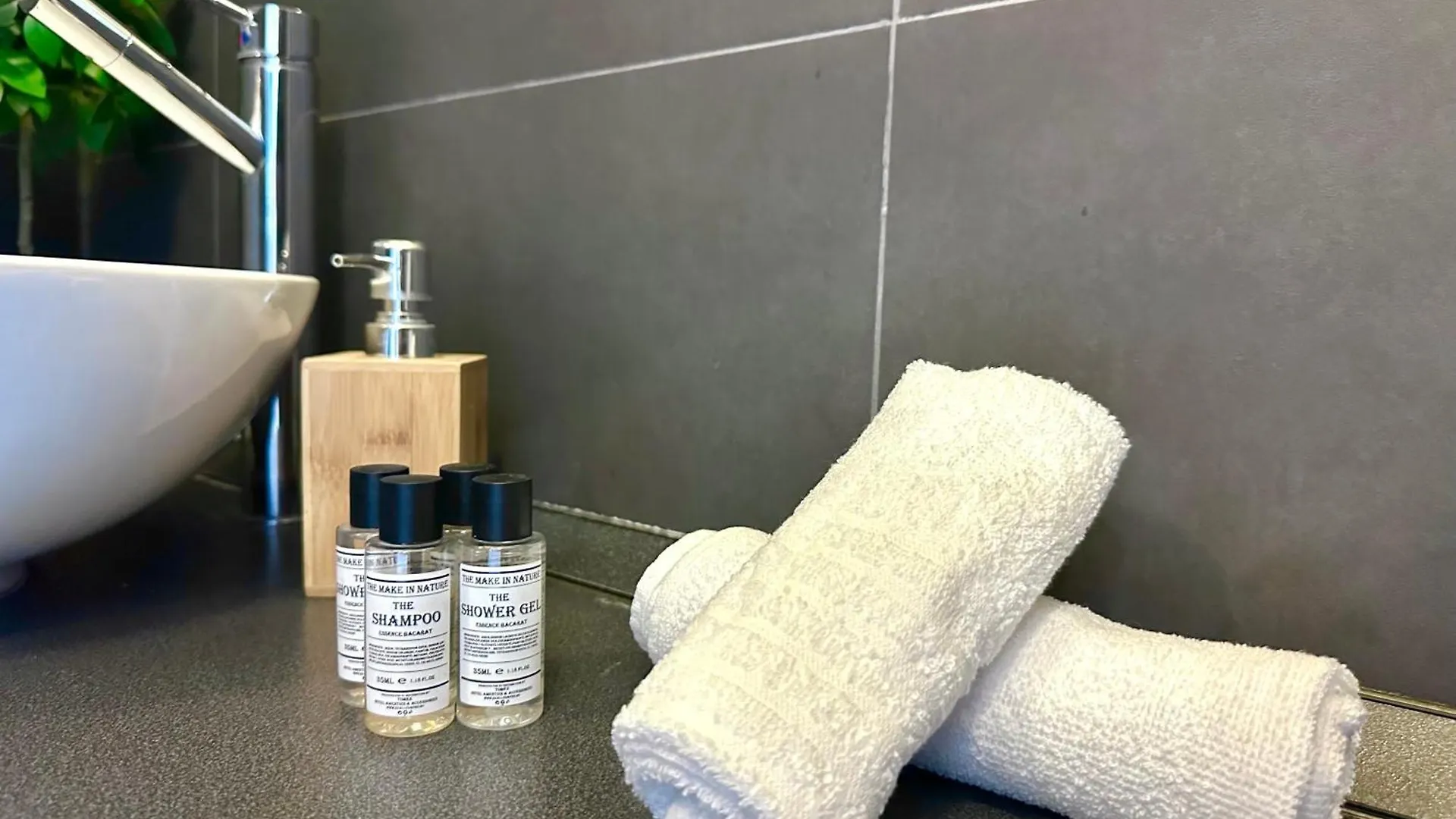 Apartment Deluxe 2-Bedroom With Sauna And Ac Budapest
