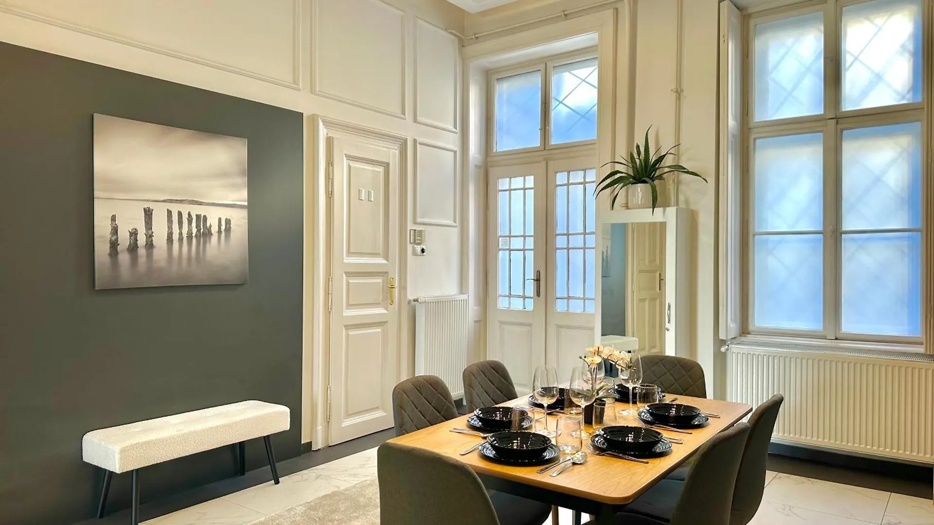 Apartment Deluxe 2-Bedroom With Sauna And Ac Budapest
