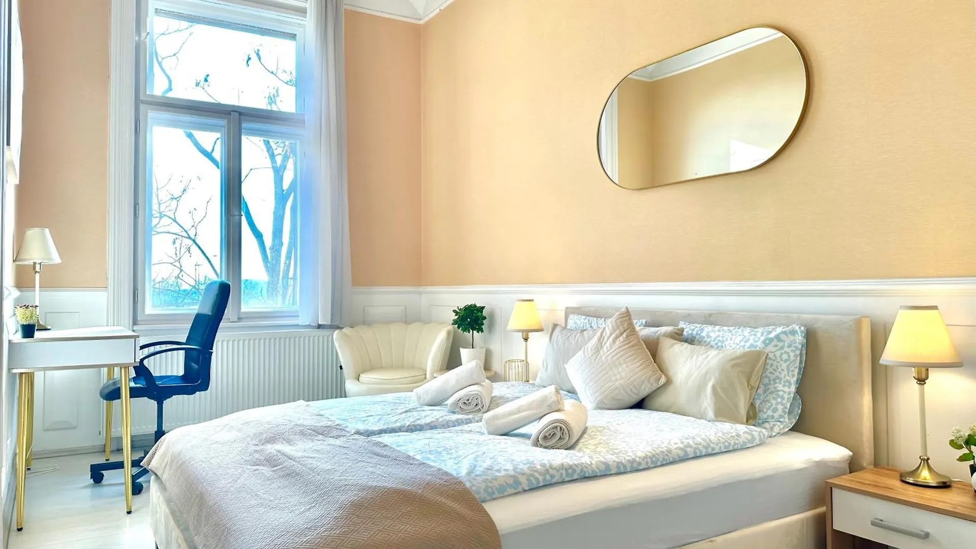 Deluxe 2-Bedroom With Sauna And Ac Budapest 0*,